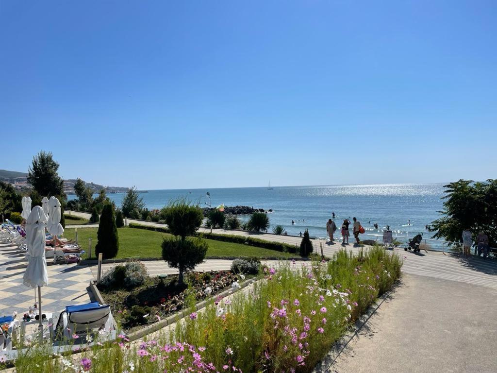 Sun Wave Apartment Presige Sveti Vlas Exterior photo